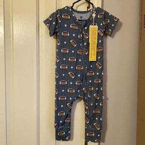 Bums & Roses 18-24 month short sleeve zippy